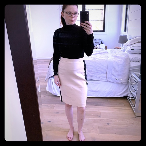 DKNY Canvas Skirt - Picture 2 of 5
